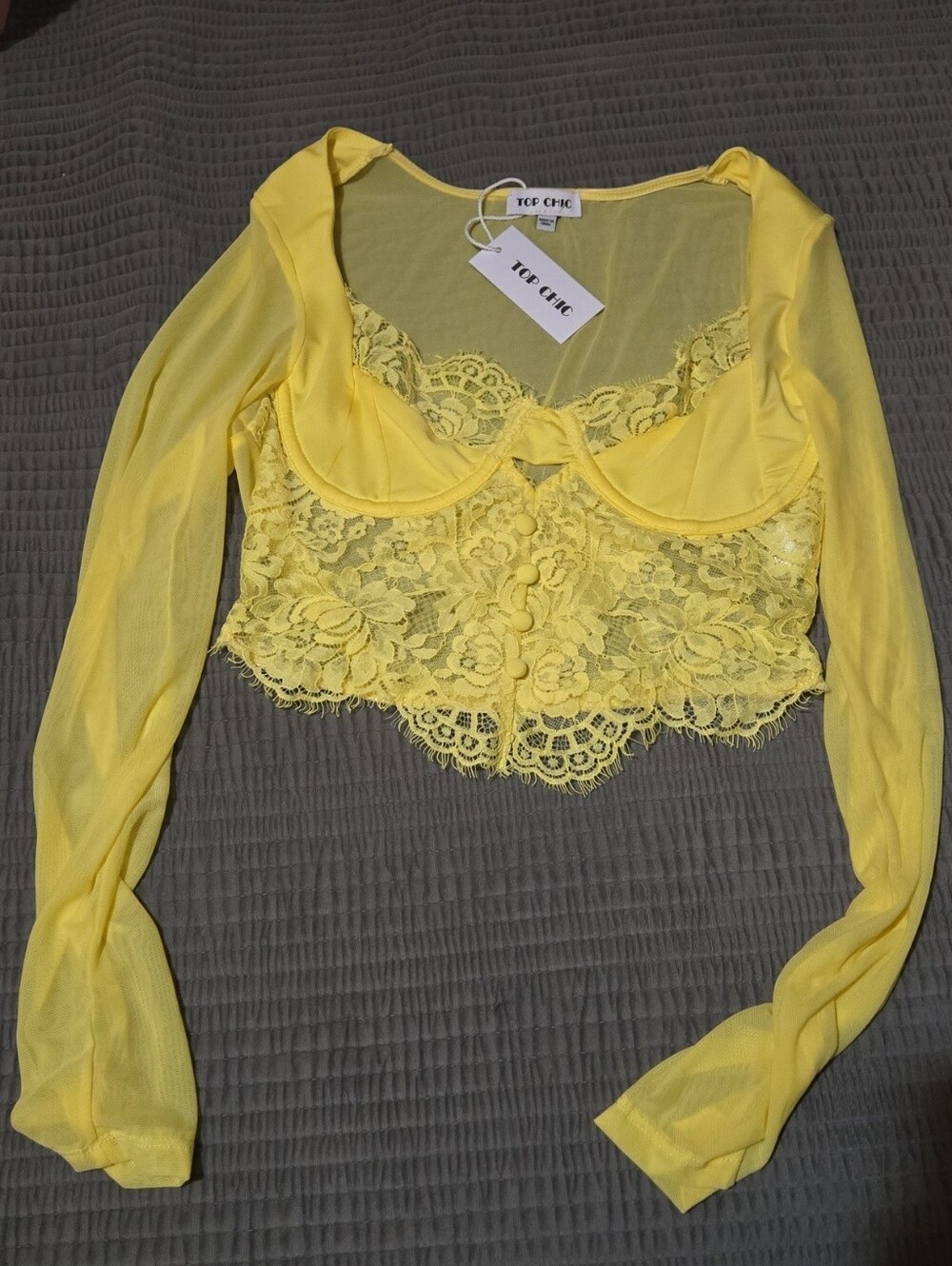 Top Chic Mesh & Lace Top